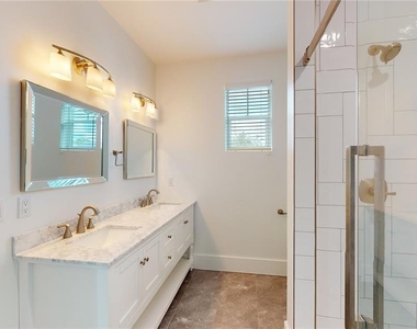 1068 19th Avenue N - Photo Thumbnail 45