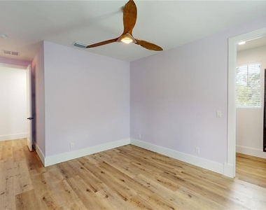 1068 19th Avenue N - Photo Thumbnail 50
