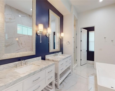 1068 19th Avenue N - Photo Thumbnail 33