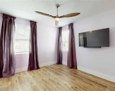 1068 19th Avenue N - Photo Thumbnail 48