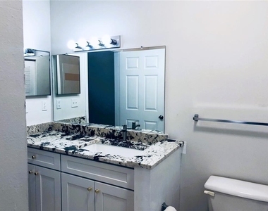 10554 White Lake Court - Photo Thumbnail 5