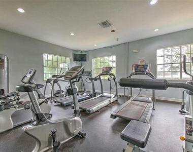 10554 White Lake Court - Photo Thumbnail 8