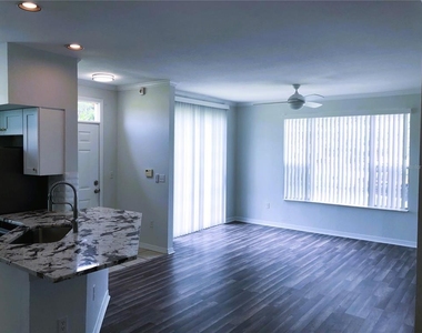 10554 White Lake Court - Photo Thumbnail 2