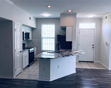 10554 White Lake Court - Photo Thumbnail 1