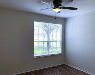 10554 White Lake Court - Photo Thumbnail 6