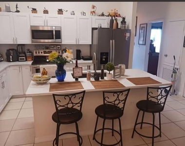 2409 Ming Court - Photo Thumbnail 1
