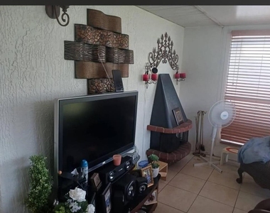 2409 Ming Court - Photo Thumbnail 5