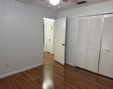 2802 7th Street - Photo Thumbnail 7