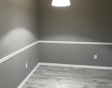 3707 Conroy Rd - Photo Thumbnail 3