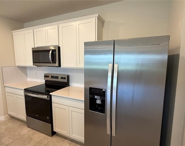 5025 Furrowed Way - Photo Thumbnail 8