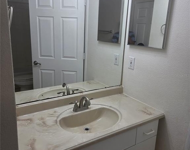 5536 Metrowest Boulevard - Photo Thumbnail 12