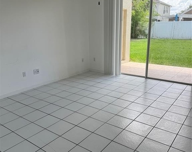 128 Westmoreland Circle - Photo Thumbnail 6