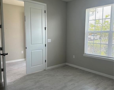 17663 Saw Palmetto Avenue - Photo Thumbnail 4