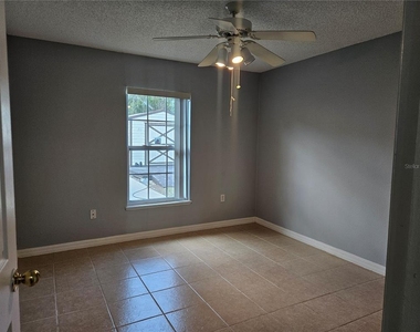 952 Trumbull Street - Photo Thumbnail 5