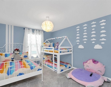 2131 Derwent Drive - Photo Thumbnail 14