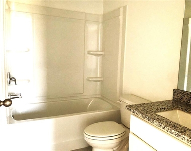 1314 Dalkeith Cv - Photo Thumbnail 3