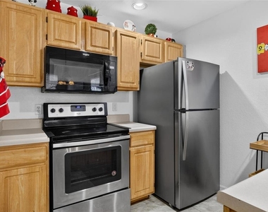 4006 San Gallo Drive - Photo Thumbnail 9