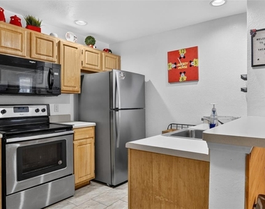 4006 San Gallo Drive - Photo Thumbnail 8