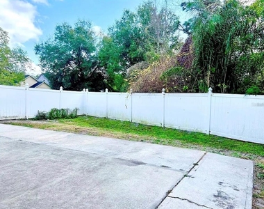 13158 Odyssey Lake Way - Photo Thumbnail 15
