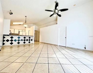 13158 Odyssey Lake Way - Photo Thumbnail 7