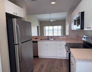 5764 Sabal Trace Drive - Photo Thumbnail 8