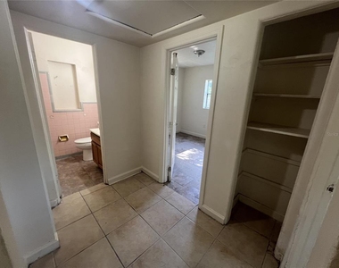 4227 Lake Lawne Avenue - Photo Thumbnail 3