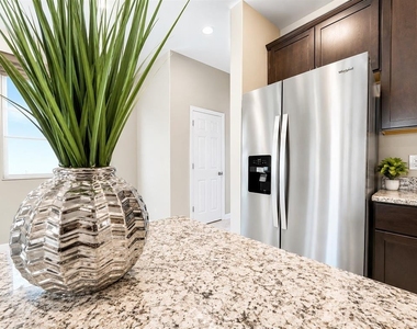 2340 Mystic Maze Lane - Photo Thumbnail 22