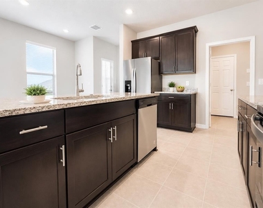 2340 Mystic Maze Lane - Photo Thumbnail 16
