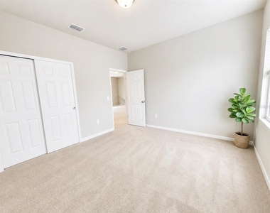2340 Mystic Maze Lane - Photo Thumbnail 37