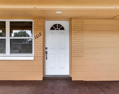 1612 W Grant Street - Photo Thumbnail 4