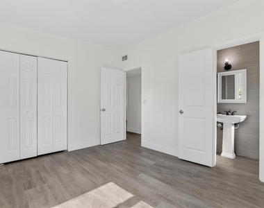 1612 W Grant Street - Photo Thumbnail 17