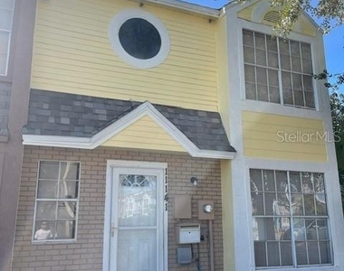 11141 Essex Ridge Court - Photo Thumbnail 22