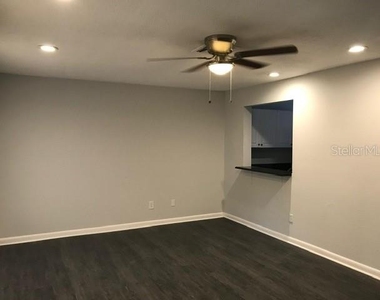 11141 Essex Ridge Court - Photo Thumbnail 16