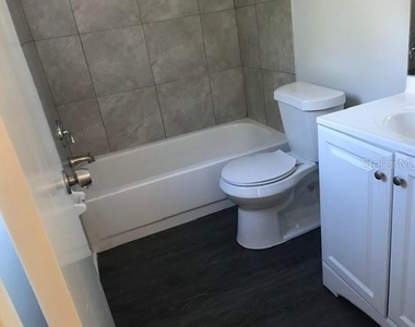 11141 Essex Ridge Court - Photo Thumbnail 13