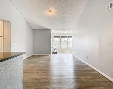 5144 Conroy Road - Photo Thumbnail 8