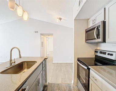 5144 Conroy Road - Photo Thumbnail 6