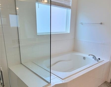 9185 Carmela Avenue - Photo Thumbnail 14