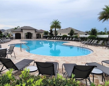9185 Carmela Avenue - Photo Thumbnail 24