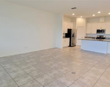 9185 Carmela Avenue - Photo Thumbnail 4