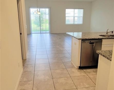 9185 Carmela Avenue - Photo Thumbnail 3