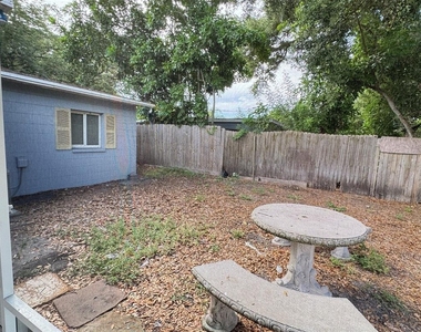 9401 57th Street N - Photo Thumbnail 12