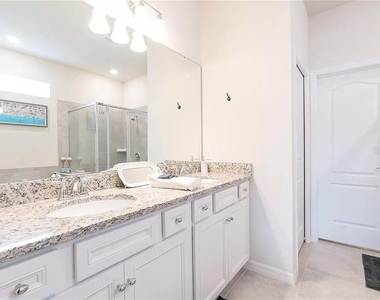 7243 Oakmoss Loop - Photo Thumbnail 19