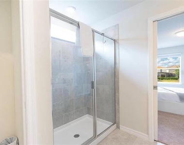 7243 Oakmoss Loop - Photo Thumbnail 32