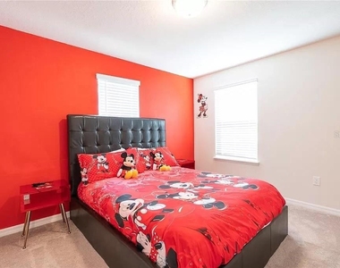 7243 Oakmoss Loop - Photo Thumbnail 38