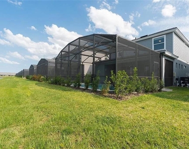 7243 Oakmoss Loop - Photo Thumbnail 44