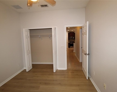 9885 Leland Drive - Photo Thumbnail 13