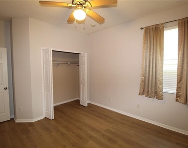 9885 Leland Drive - Photo Thumbnail 16
