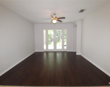 9885 Leland Drive - Photo Thumbnail 10