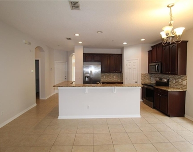 9885 Leland Drive - Photo Thumbnail 4