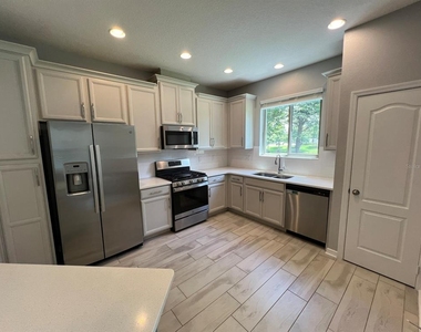 321 Evertree Loop - Photo Thumbnail 7